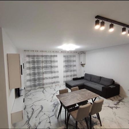 Apartament Vivo Apartment ฟลอเรชติ ภายนอก รูปภาพ